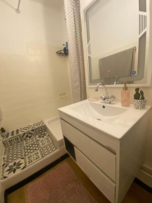 Appartement T4 A Deux Pas De La Gare St Charles Marseilles Buitenkant foto