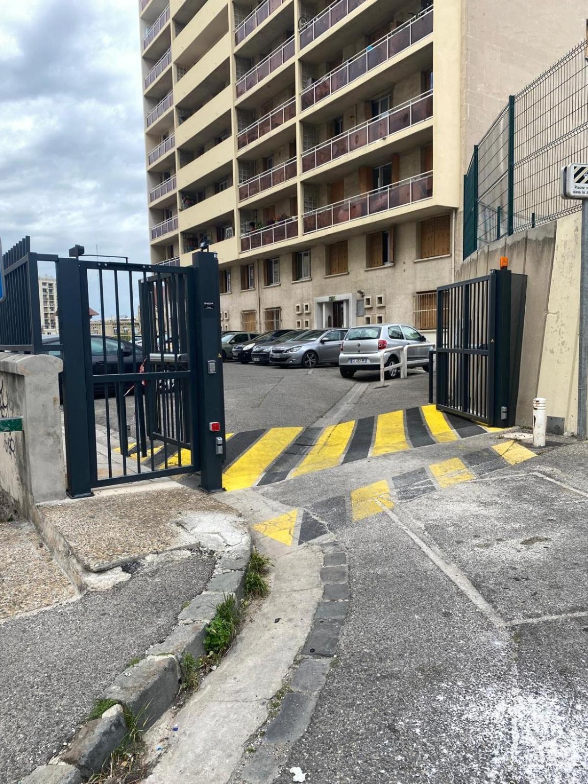Appartement T4 A Deux Pas De La Gare St Charles Marseilles Buitenkant foto